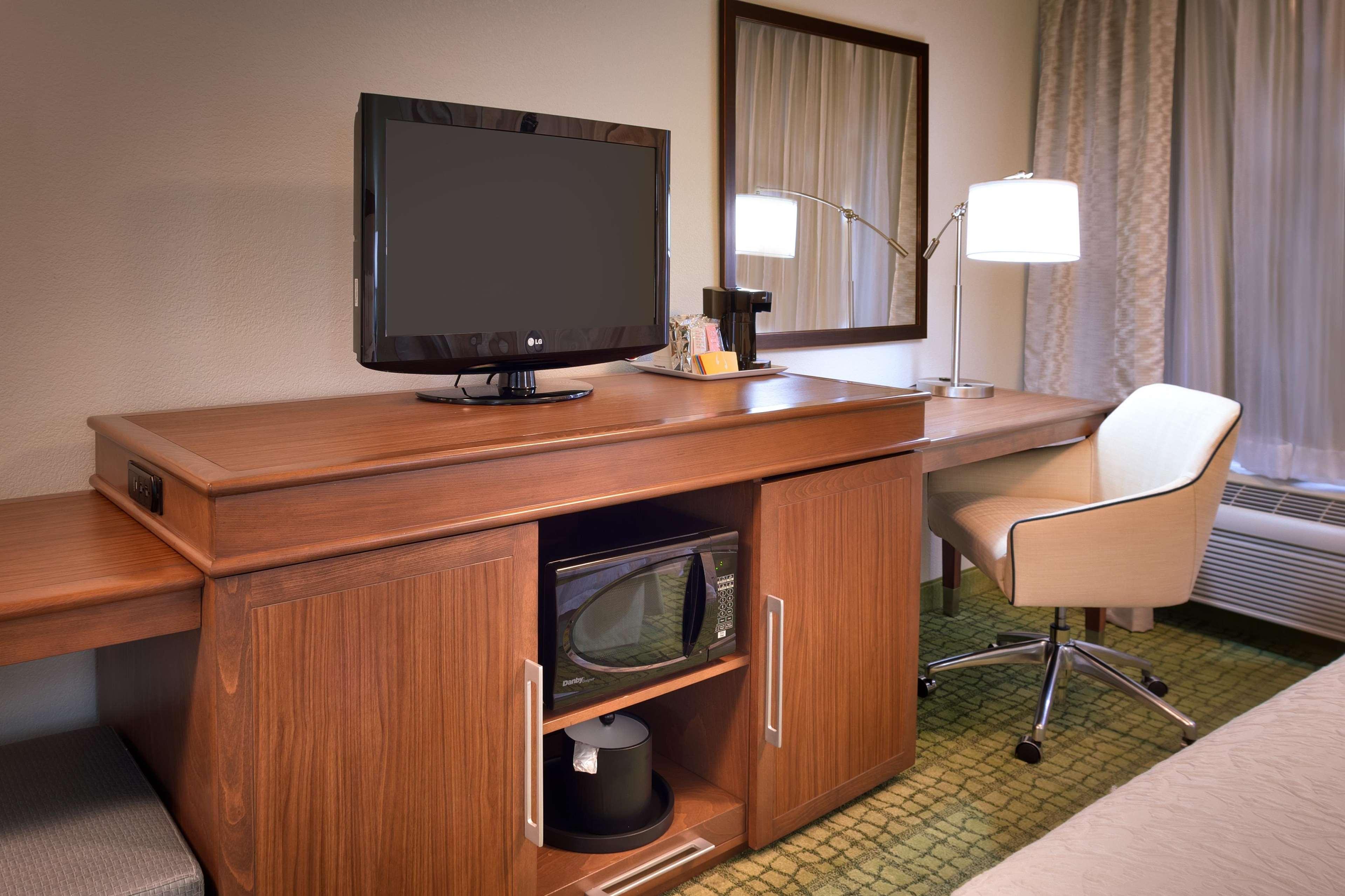 Hampton Inn By Hilton Irvine East - Lake Forest Exterior photo