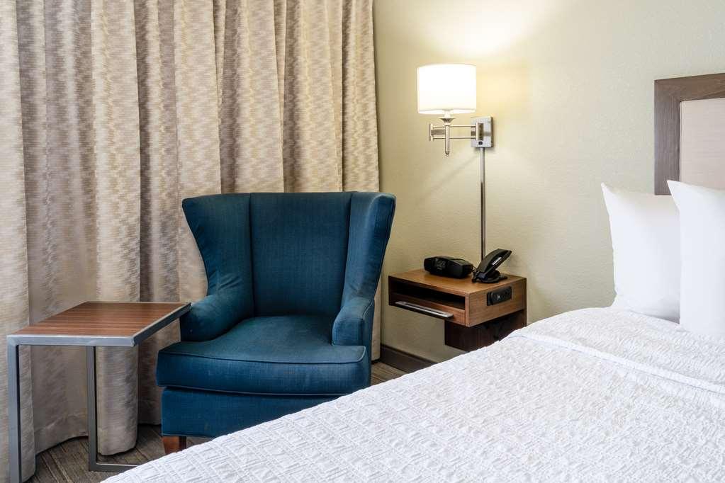 Hampton Inn By Hilton Irvine East - Lake Forest Room photo