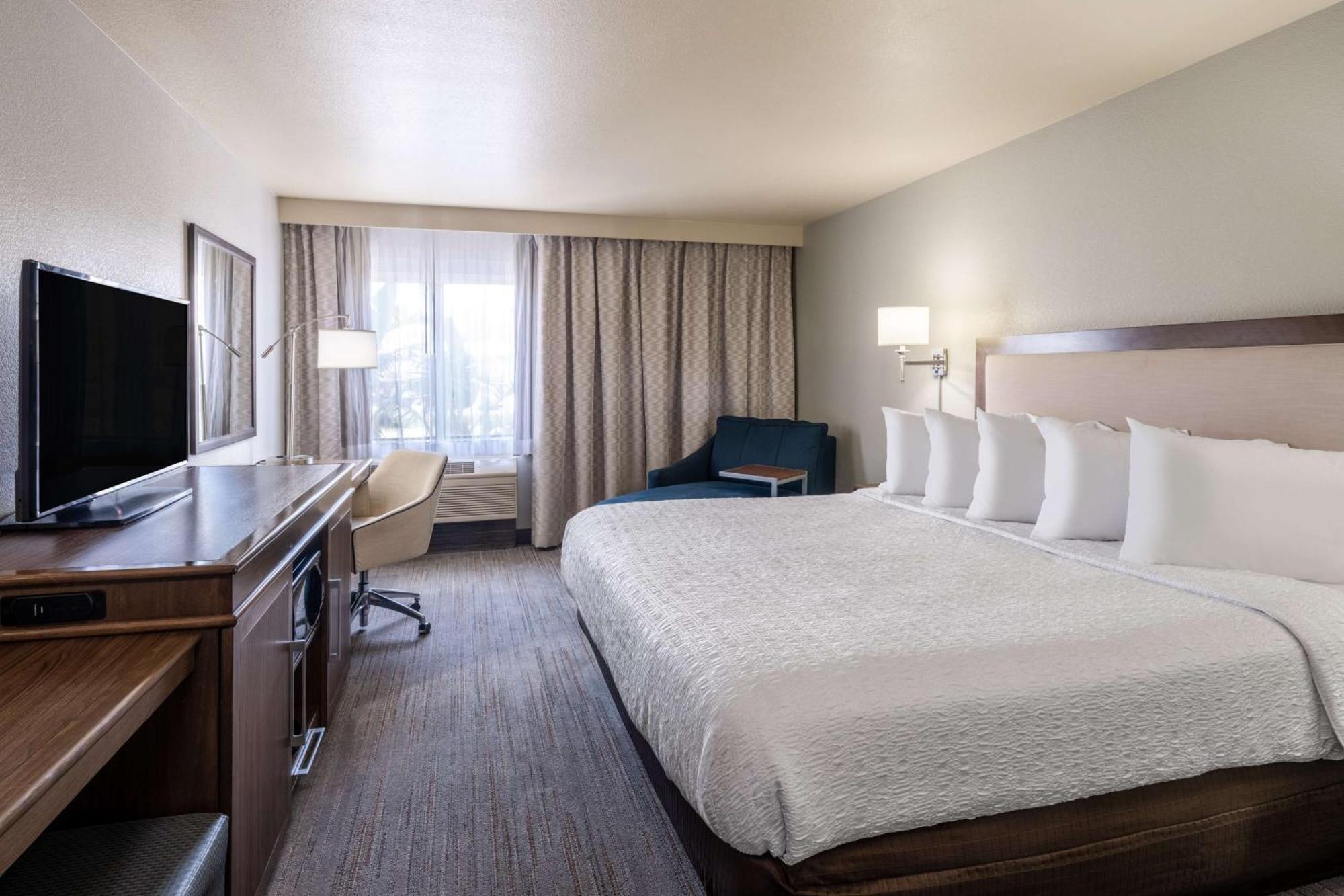 Hampton Inn By Hilton Irvine East - Lake Forest Exterior photo